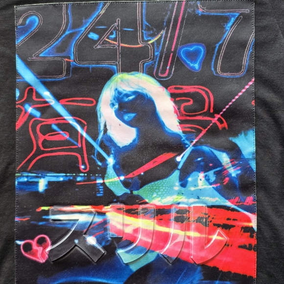 GUESS T-shirt Men's Small Black Tokyo Neon Light Graphic Print Embossed Letters - Picture 7 of 10